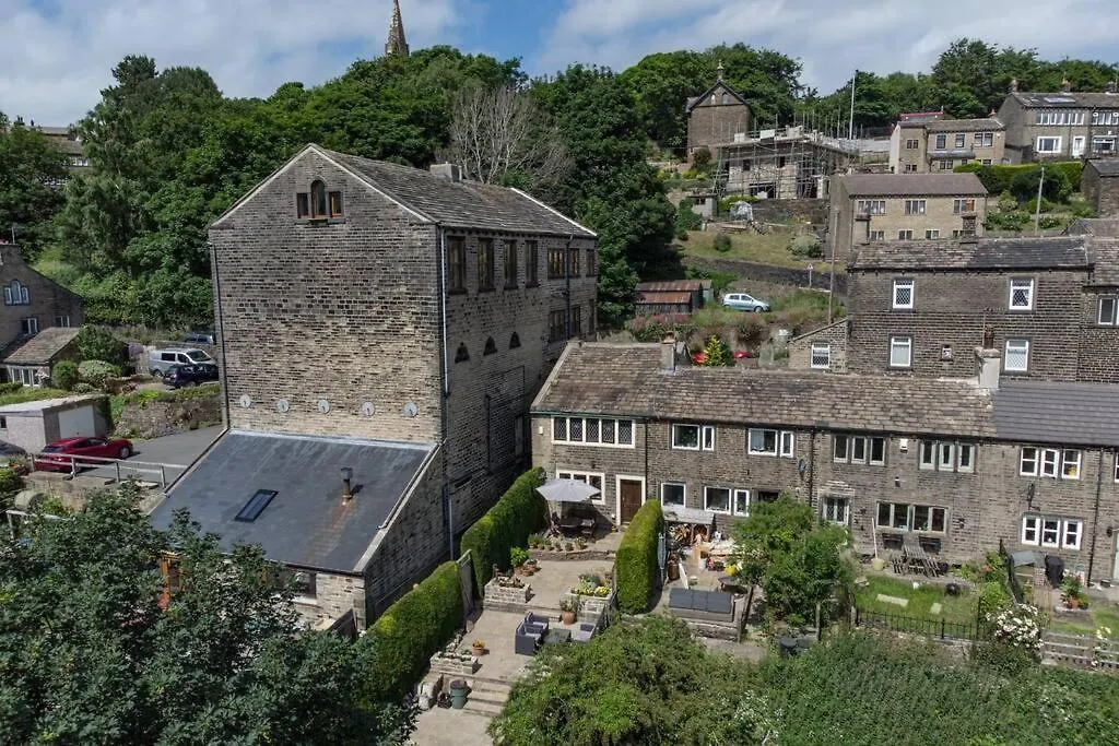 Clay Well Cottage Huddersfield